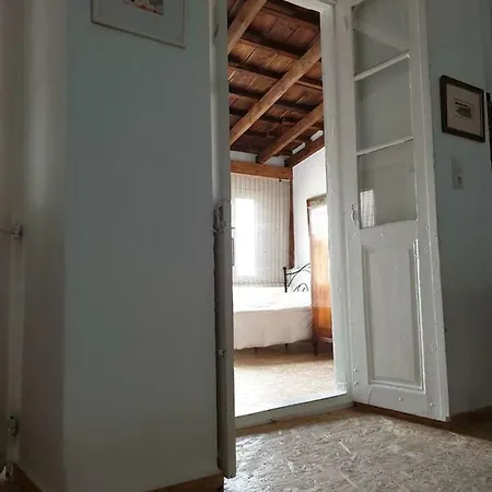 Renovated Traditional House In Evia, Greece * Aliveri
